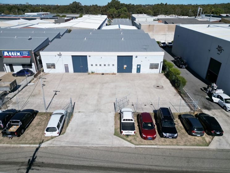 Click to view all images 8 Burgay Court Osborne Park WA 6017 - Image 3