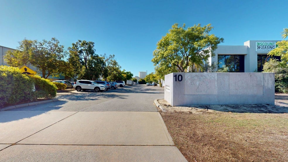 Click to view all images Unit 2/10 Achievement Way Wangara WA 6065 - Image 3