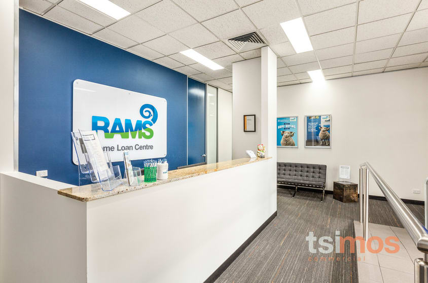Click to view all images 8B Park Road Cheltenham VIC 3192 - Image 2