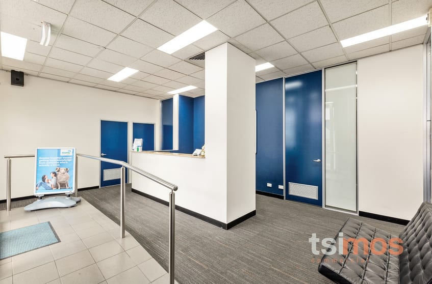 Click to view all images 8B Park Road Cheltenham VIC 3192 - Image 3