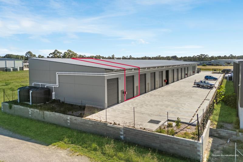 Click to view all images Unit 11/9 Ivory Close Heatherbrae NSW 2324 - Image 2