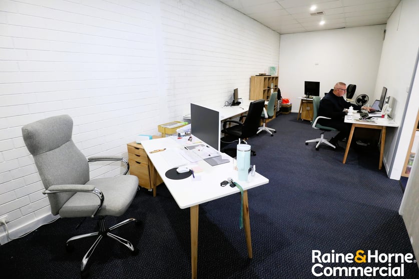 Click to view all images 1st Floor/23 Baylis Street Wagga Wagga NSW 2650 - Image 3