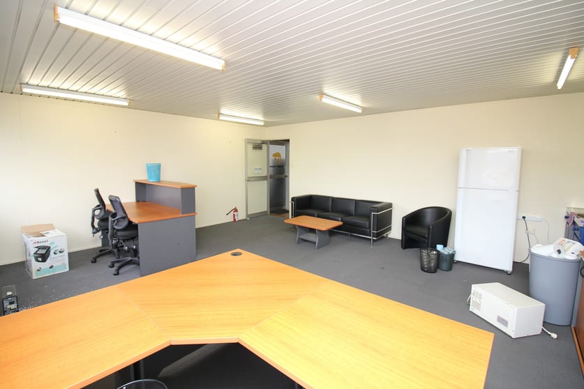 Click to view all images 57 Stagpole St West End QLD 4810 - Image 3