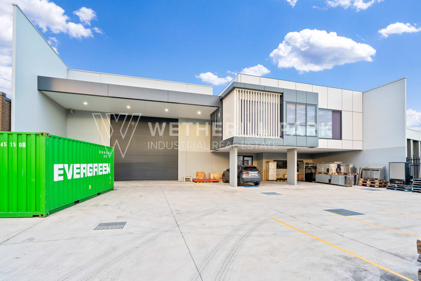 Click to view all images Smithfield NSW 2164 - Image 1