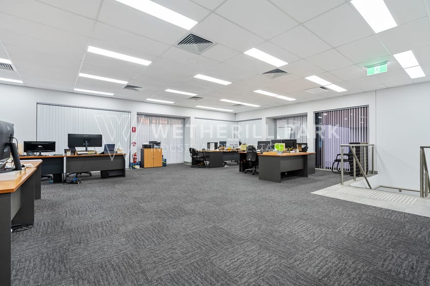 Click to view all images Smithfield NSW 2164 - Image 3