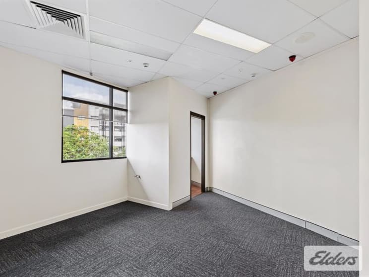 Click to view all images Suite 4/15 Morrow Street Taringa QLD 4068 - Image 3