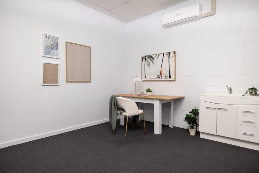 Click to view all images Shop 9/37-43 Queen Street West Ulverstone TAS 7315 - Image 1