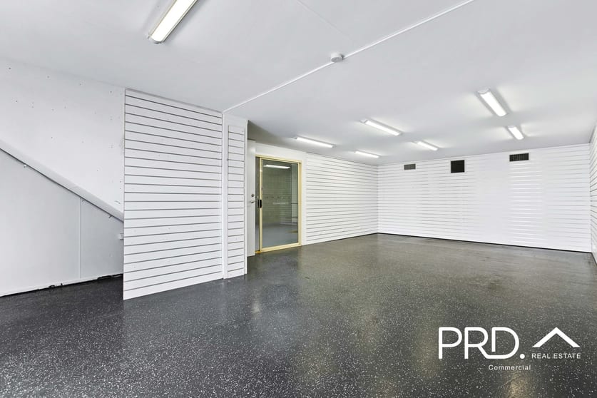 Click to view all images 5/102 Islander Road Pialba QLD 4655 - Image 2