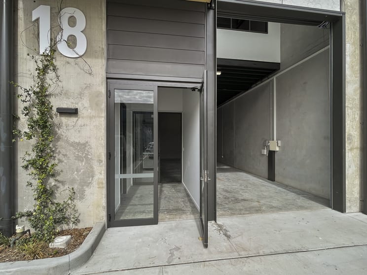 Click to view all images 18b/73 Centennial Circuit Byron Bay NSW 2481 - Image 3
