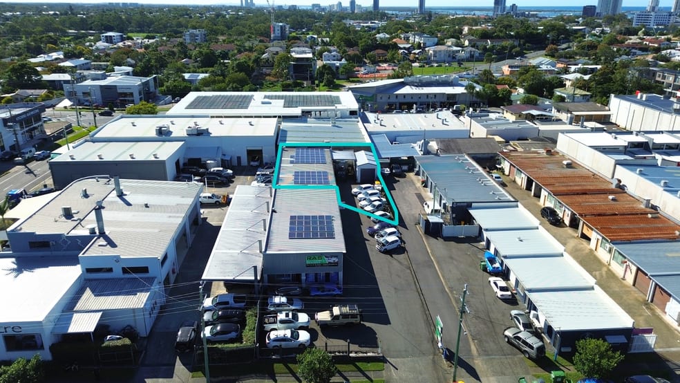 Click to view all images 37 Margaret Street Southport QLD 4215 - Image 1