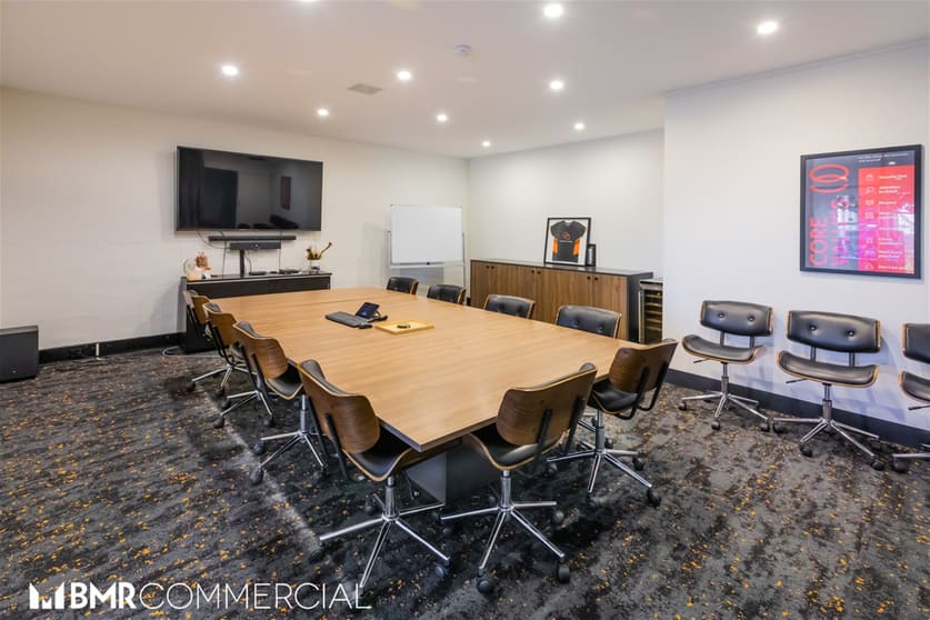 Click to view all images 3/2 Lyell Street Fyshwick ACT 2609 - Image 2