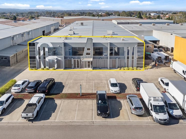 Click to view all images Unit 6/11 David Street Dandenong VIC 3175 - Image 1