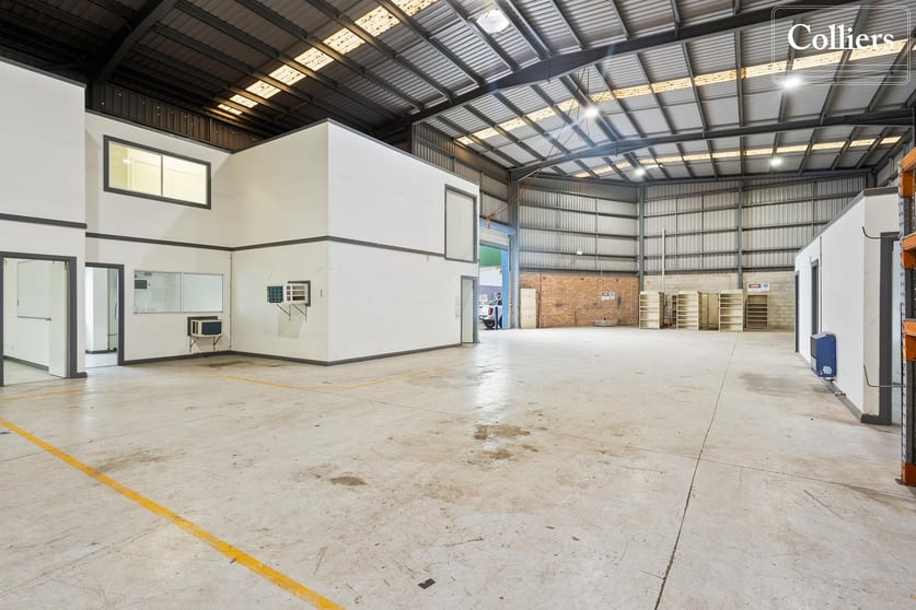 Click to view all images Unit 2/245-247 Berkeley Road Unanderra NSW 2526 - Image 3