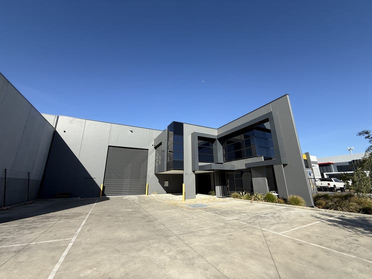 Click to view all images 23 Bass Court Keysborough VIC 3173 - Image 1