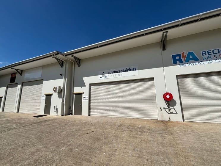 Click to view all images 34 Magazine Street Stratford QLD 4870 - Image 2