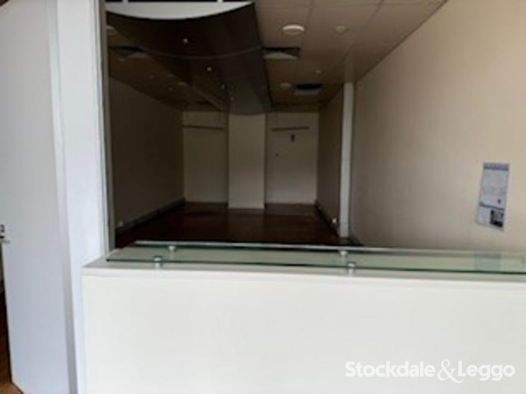 208 Commercial Road Morwell VIC 3840 - Image 2