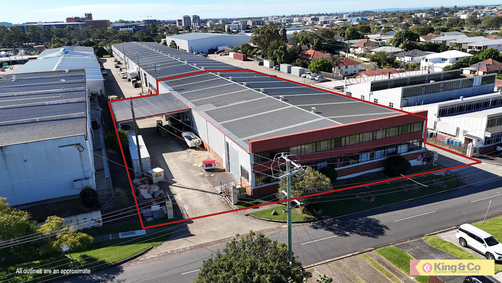 Click to view all images 1A/75 Araluen Street Kedron QLD 4031 - Image 2