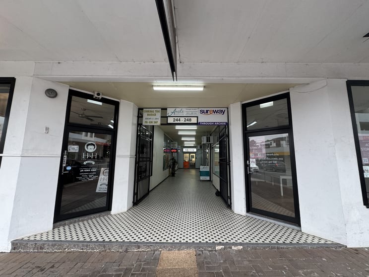 5/244 Princes Highway Corrimal NSW 2518 - Image 1