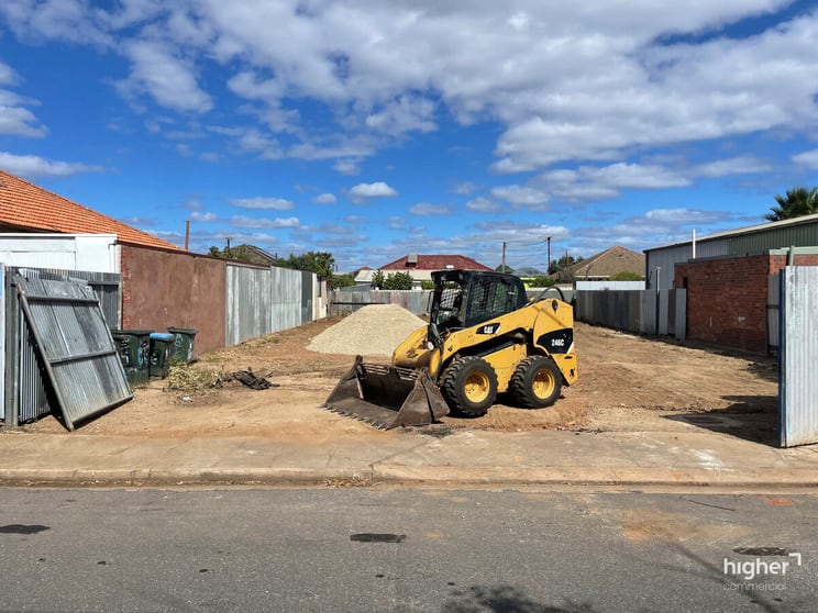 Click to view all images 19 Fifth Street Wingfield SA 5013 - Image 3