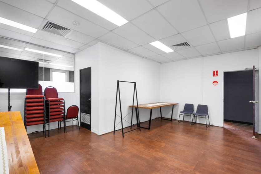 Click to view all images Level 1, 535 Hunter Street Newcastle West NSW 2302 - Image 3