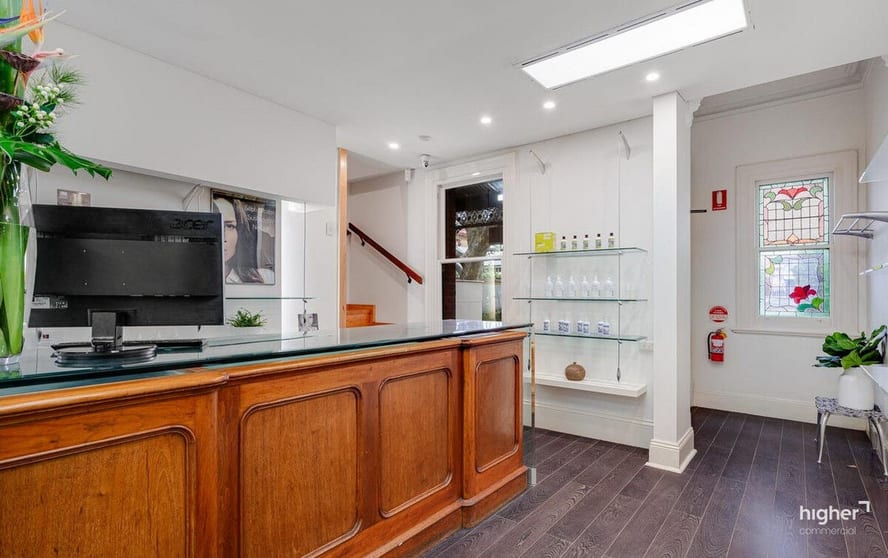 Click to view all images 14 Gordon Street Glenelg SA 5045 - Image 3
