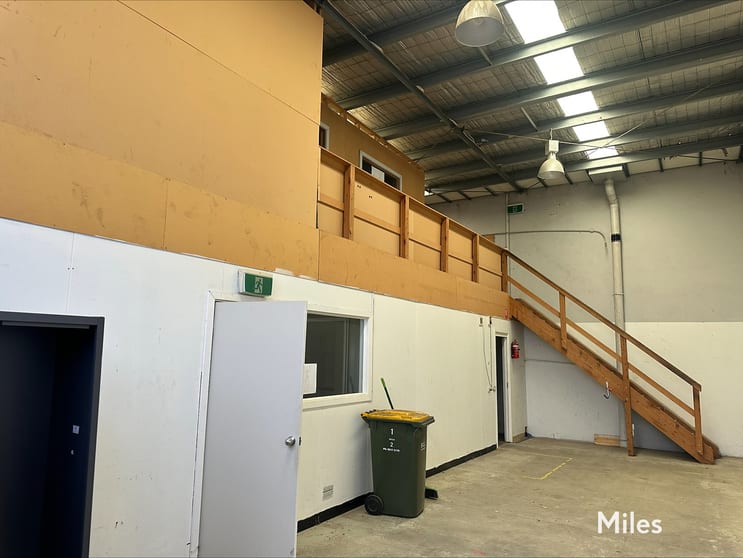 Click to view all images 1/2 Brand Drive Thomastown VIC 3074 - Image 2