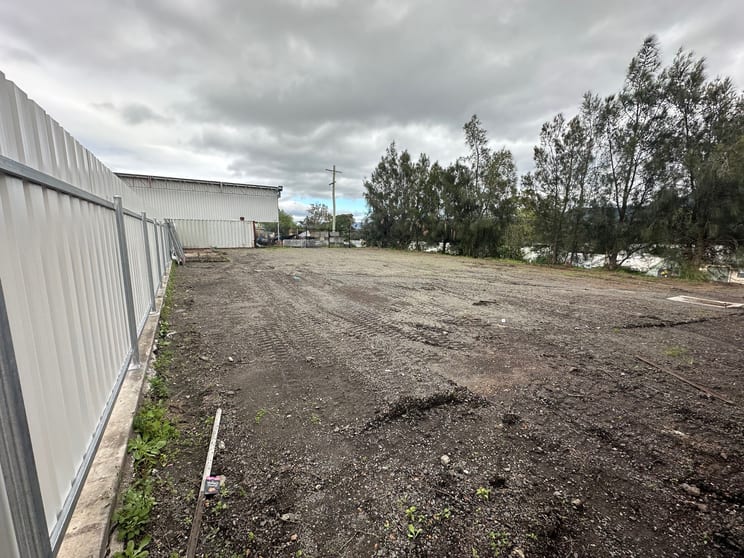 Click to view all images 3/14 Investigator Drive Unanderra NSW 2526 - Image 3