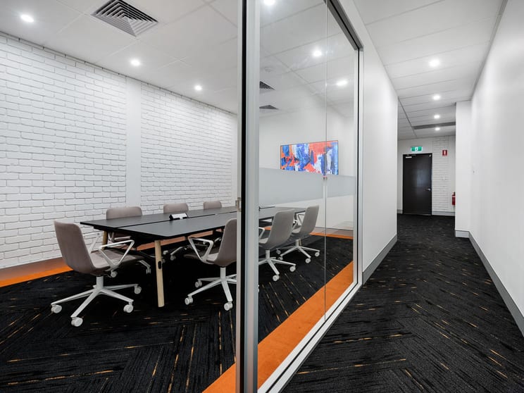 Click to view all images 2/152 High Street Fremantle WA 6160 - Image 2