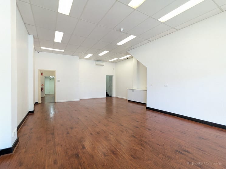 Click to view all images 559 Ruthven Street Toowoomba City QLD 4350 - Image 3