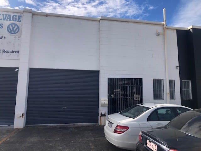 Click to view all images UNIT 3 / 6 NORTHVIEW STREET Mermaid Beach QLD 4218 - Image 1