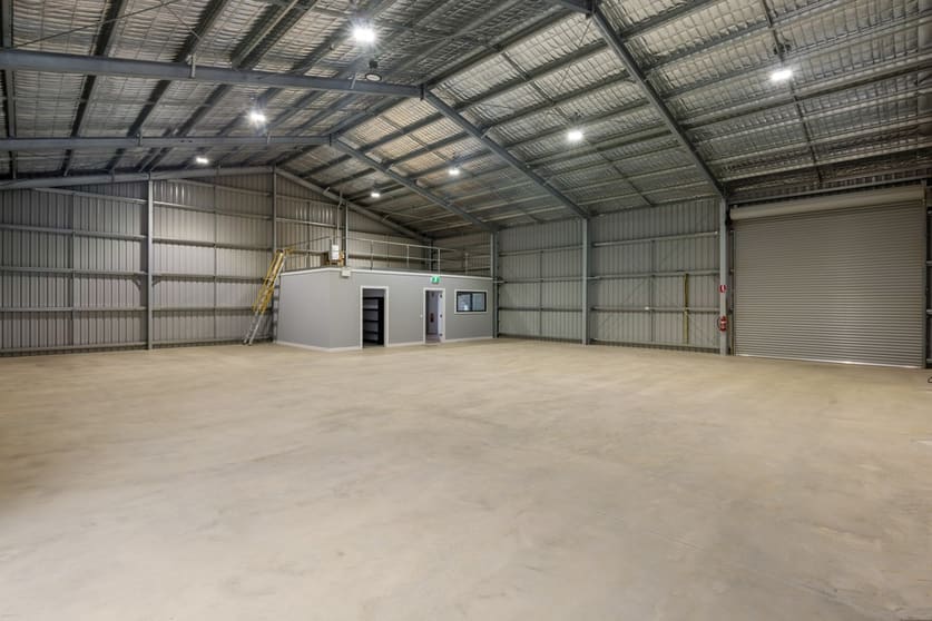 Click to view all images 207 McKoy Street Wodonga VIC 3690 - Image 3