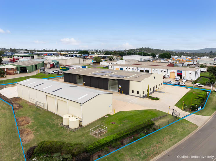 Click to view all images 13 Molloy Street Torrington QLD 4350 - Image 1