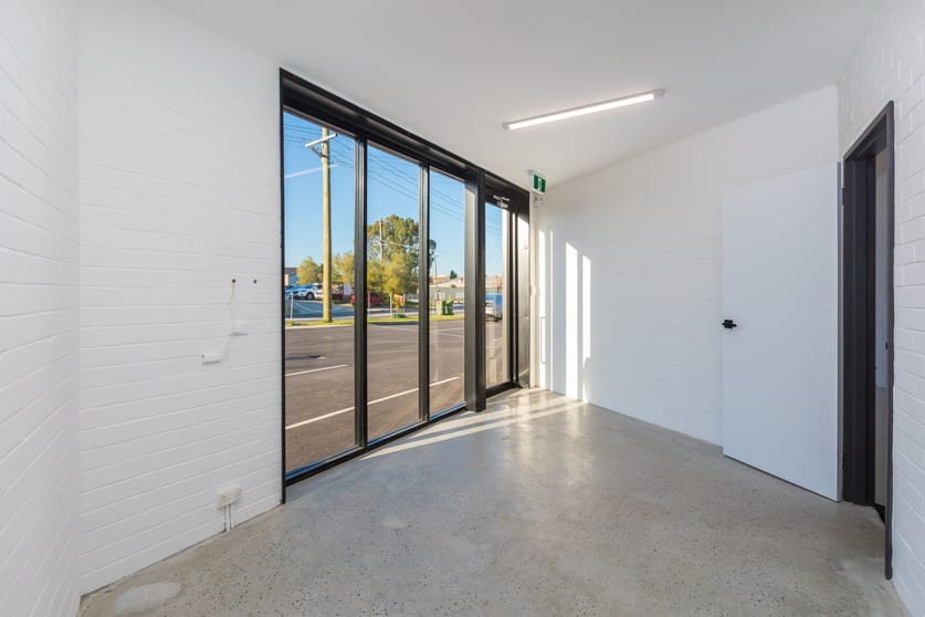 Click to view all images 7 Durham Road Bayswater WA 6053 - Image 3