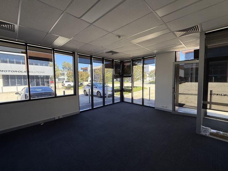 Click to view all images Unit 13/15-21 Beaconsfield Street Fyshwick ACT 2609 - Image 3