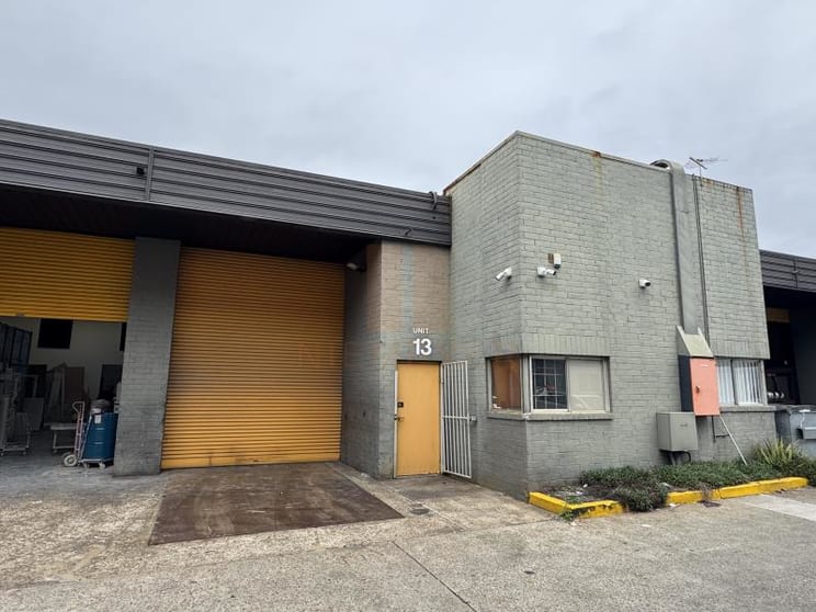 Unit 13/17-19 Governor Macquarie Drive Chipping Norton NSW 2170 - Image 2
