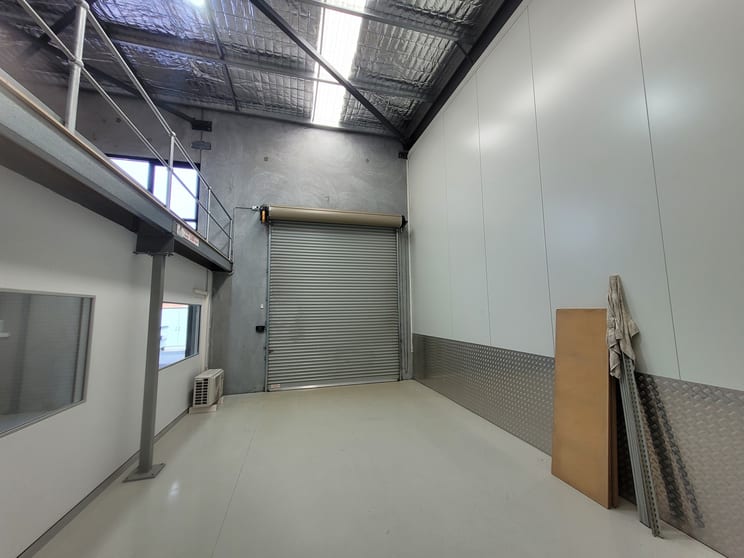 Click to view all images Unit 31/249 Shellharbour Road Port Kembla NSW 2505 - Image 2