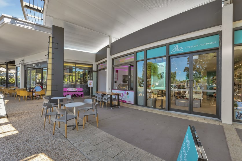Click to view all images 3a/1806 David Low Way Coolum Beach QLD 4573 - Image 3