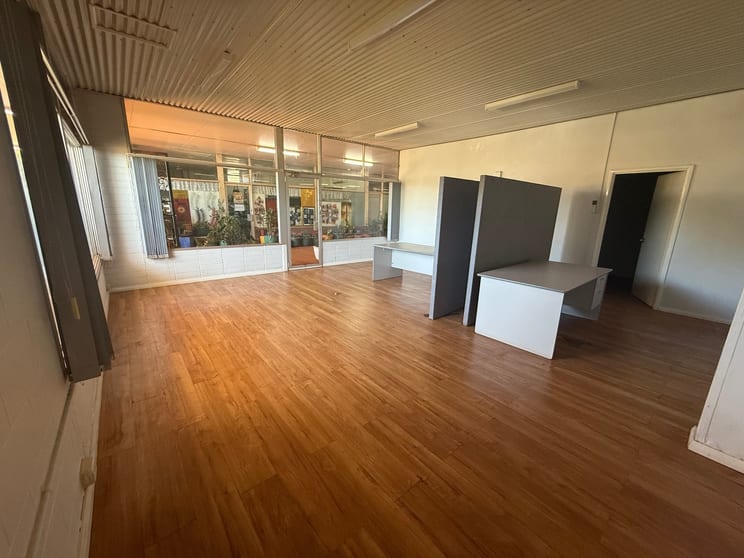 Click to view all images 4 Edgar Street Port Hedland WA 6721 - Image 2