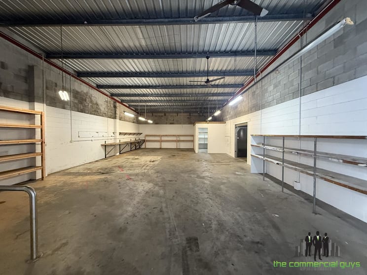 Click to view all images 6 Armitage Street Bongaree QLD 4507 - Image 3