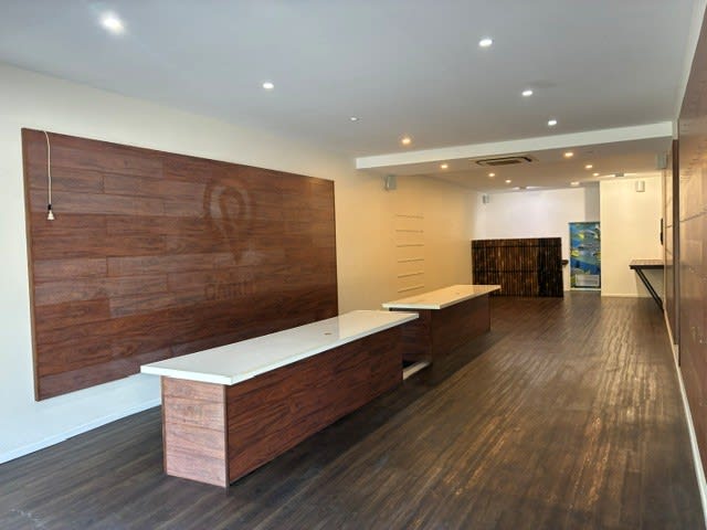 Click to view all images 27-29 Shields Street Cairns QLD 4870 - Image 3