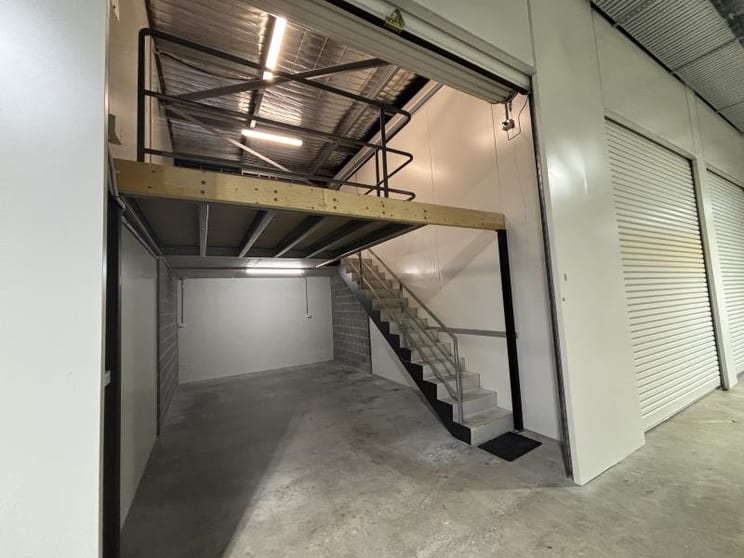 Click to view all images Freshwater NSW 2096 - Image 1