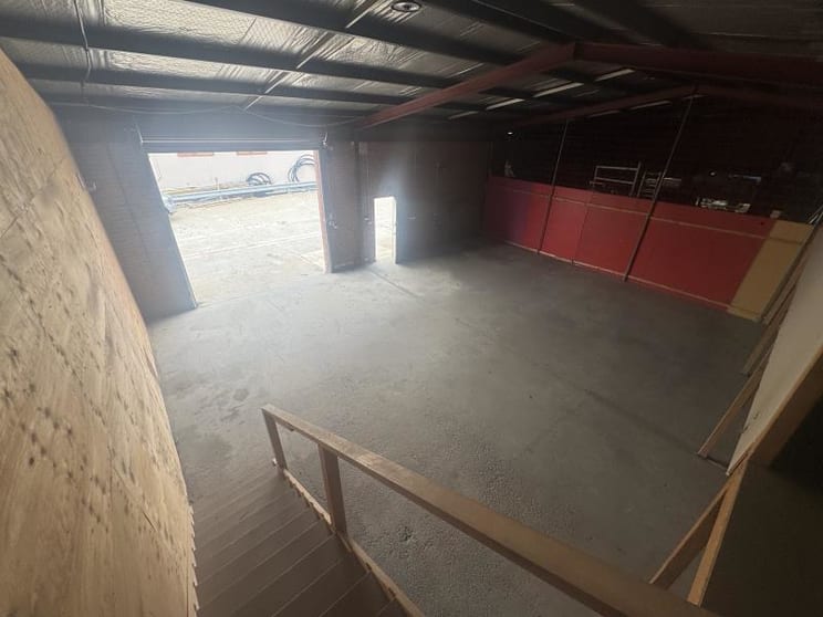 Click to view all images Unit 3/15 Yallourn Street Fyshwick ACT 2609 - Image 3