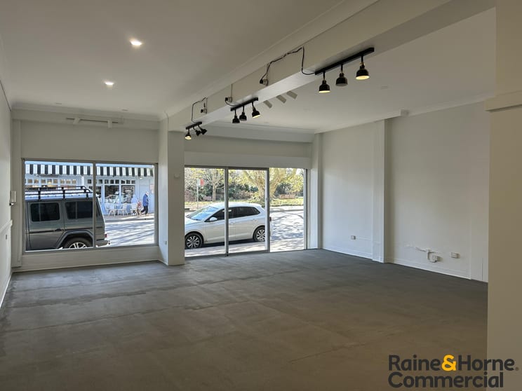 Click to view all images 408 Argyle Street Moss Vale NSW 2577 - Image 3