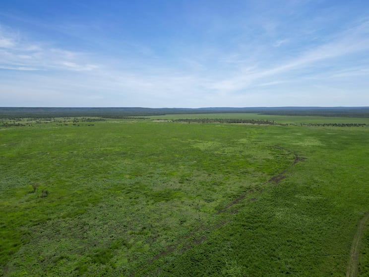 Click to view all images 0 Conways Station Katherine NT 0850 - Image 2