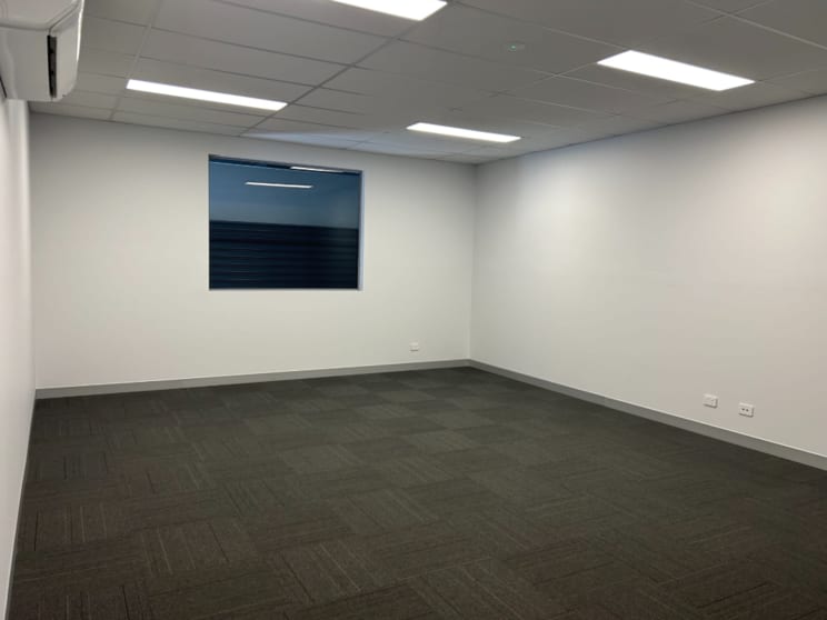 8/26 Ern Harley Drive Burleigh Heads QLD 4220 - Image 2