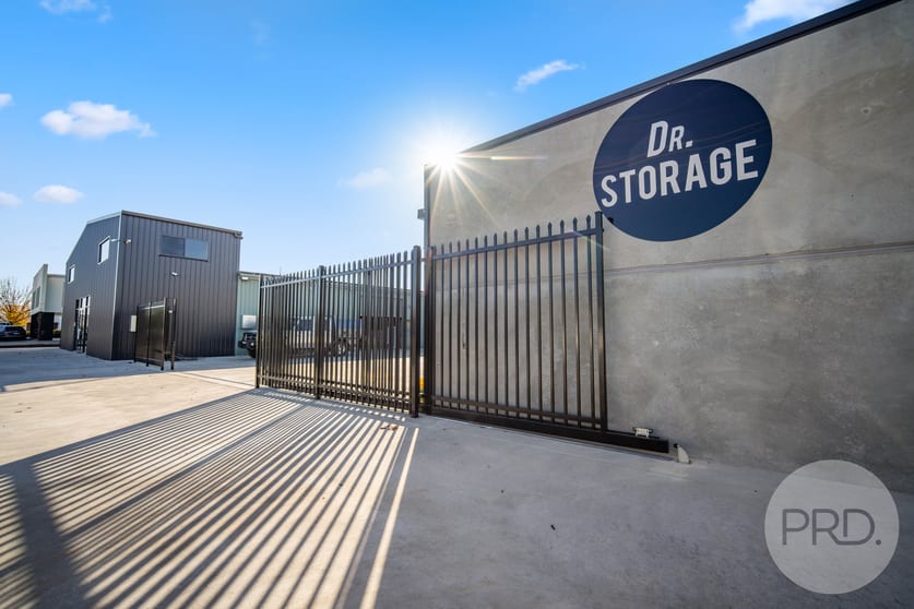 Click to view all images Storage Sheds/299 Copland Street Wagga Wagga NSW 2650 - Image 1