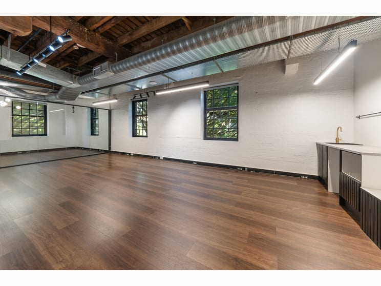 Click to view all images 201/56 Bowman Street Pyrmont NSW 2009 - Image 1