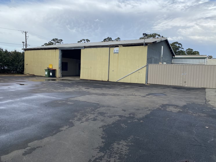 Click to view all images 4/46 Owen Road Kelmscott WA 6111 - Image 3