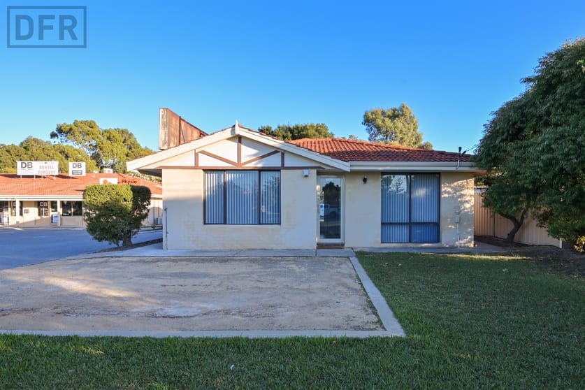 Click to view all images 6/5 Berrigan Drive South Lake WA 6164 - Image 3
