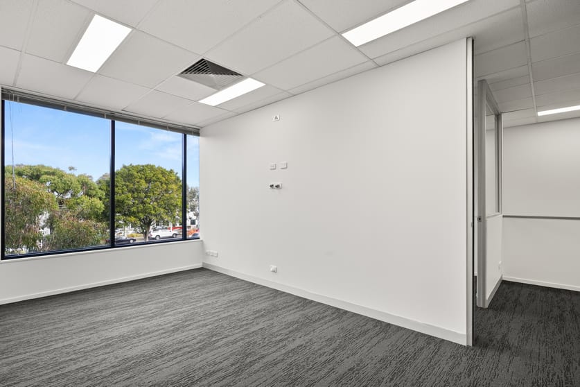 Click to view all images 10/475 Blackburn Road Mount Waverley VIC 3149 - Image 3